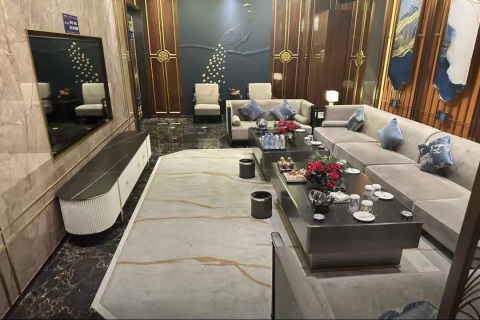 咸宁夜场诚聘女营销 高薪日结包住宿