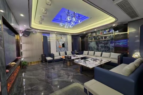 沪上夜场筑梦舞台寻觅自信绽放的职场女性